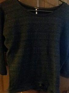 Black lace 1/4 sleeve